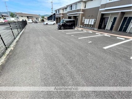 サンパステル[1LDK/44.3m2]の駐車場