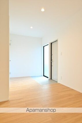 東京都世田谷区宮坂３丁目[1R/30m2]の玄関1