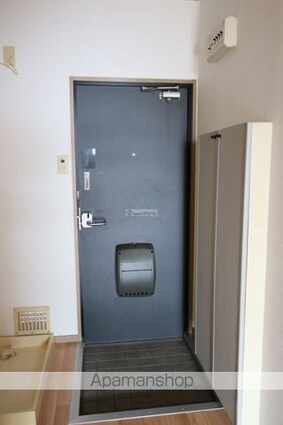 志帰[1K/27.08m2]の玄関
