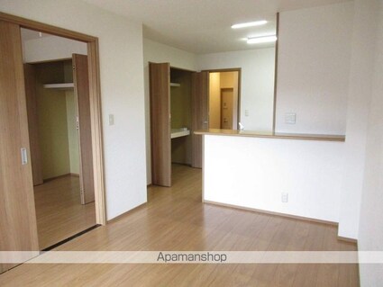 グレイシャス[1LDK/41.8m2]のリビング・居間