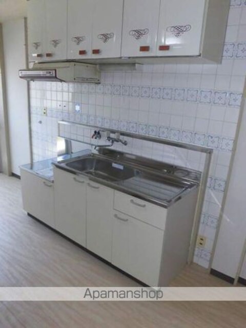 和歌山県和歌山市本町９丁目[2DK/39.66m2]のキッチン