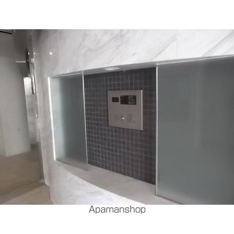 グランデージ泉の玄関写真