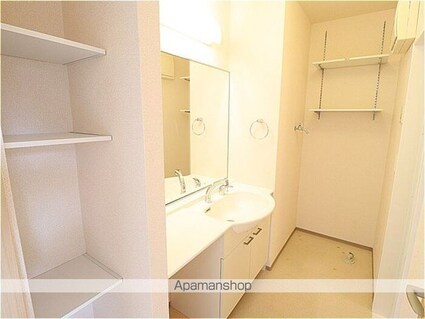 ラ・パルムドール[1LDK/30.13m2]の洗面所