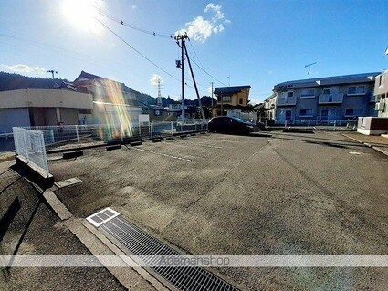 ボヌールあべ[2DK/42.77m2]の駐車場