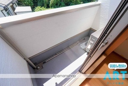 ヴィラ・アレストⅡ[1LDK/56.93m2]のバルコニー