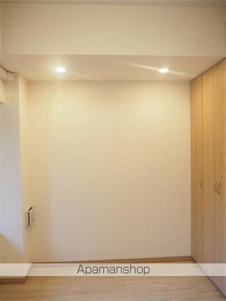 ルーブル新宿原町[1K/26.43m2]のリビング・居間