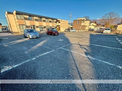 レオパレスＯＰＥＲＡ[1K/23.18m2]の駐車場