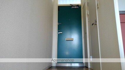 レオパレスＯＧＵＲＡ[1K/23.18m2]の玄関