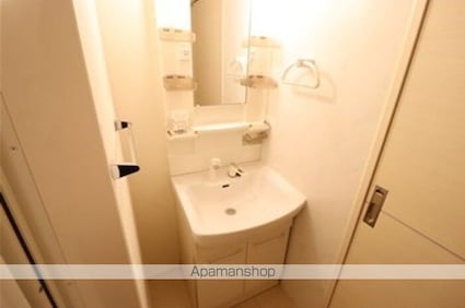 クリアシーズンズ　Ｄ[2LDK/68.21m2]の洗面所