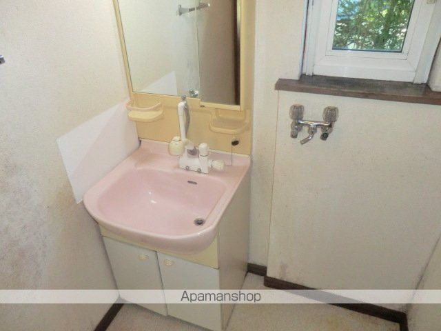 ΑNEXTウールーの内装写真