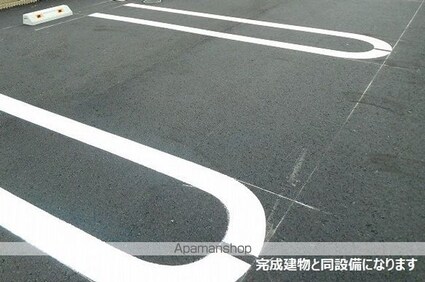 ミイキ　Ⅱ[2LDK/56.48m2]の駐車場