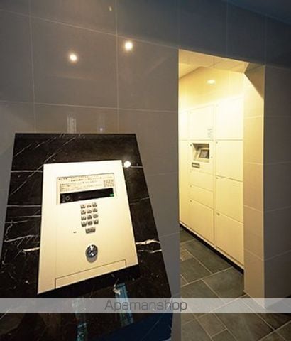 プレサンス名古屋STATIONルミアスの玄関写真