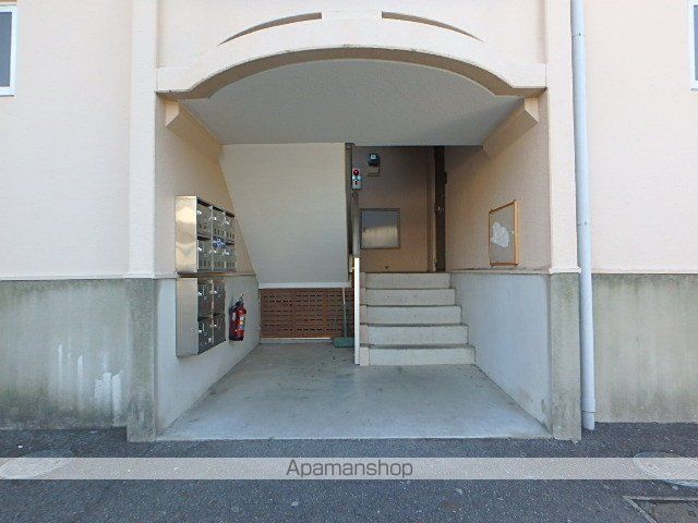 第3三浦ハイツの玄関写真