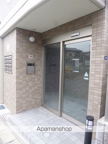 GALLETTO幕張本郷の玄関写真