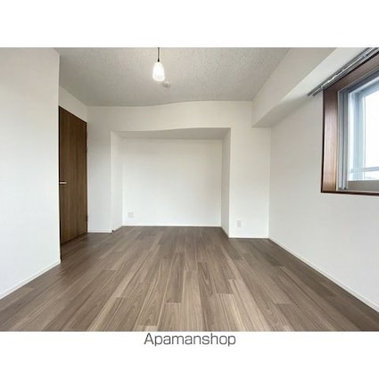 コンフォリア・リヴ森下ＭＵＴＩＯ[1K/25.15m2]のリビング・居間