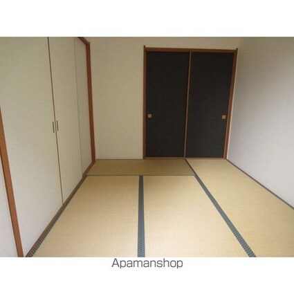 メイプルコート江田[2LDK/56.03m2]の収納