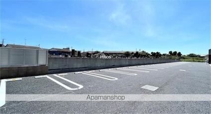 シンフォニア　Ｂ[2LDK/55.42m2]の駐車場