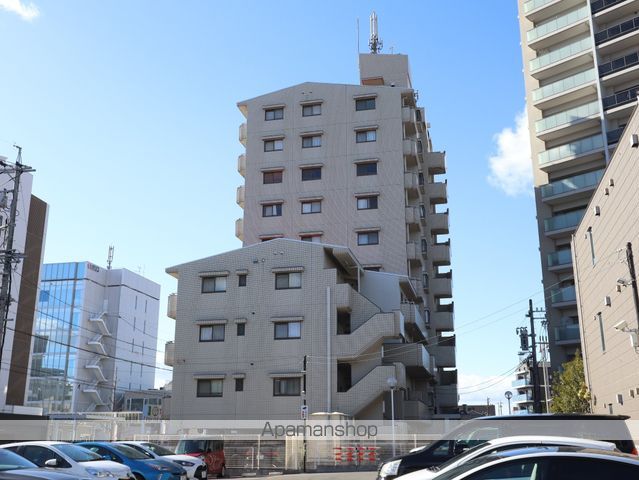 ロイヤル御器所の外観写真