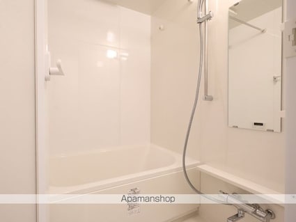 愛知県名古屋市東区泉１丁目[1K/27.41m2]のバス