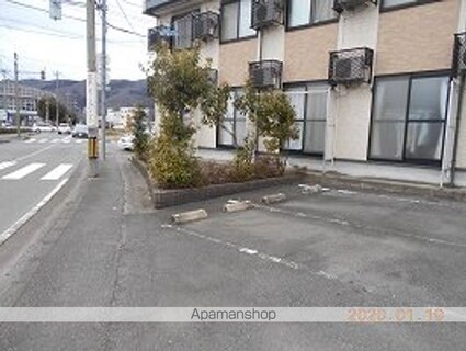 レオパレスａｃｔｉｖｅ[1K/22.35m2]の駐車場