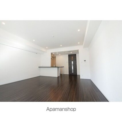 コンフォリア新宿イーストサイドタワー[1R/44.8m2]のリビング・居間