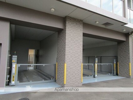 ＬａＳａｎｔｅ上杉[1K/24.48m2]の駐車場