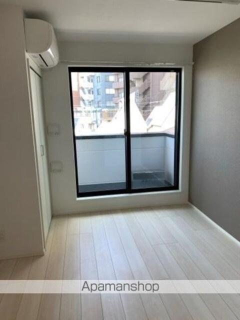 ラクラス三軒茶屋[1DK/25.55m2]のリビング・居間