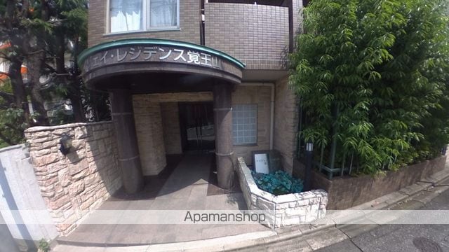 ケイジェイ・レジデンス覚王山の玄関写真