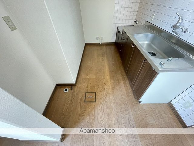 ウッドハウス追分の内装写真