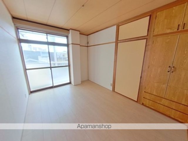 中小路ビルの内装写真