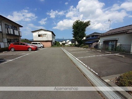 プティカーサ[2DK/40.04m2]の駐車場