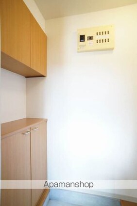 シャンドール[2K/42.25m2]の玄関