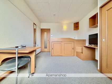 レオパレスコートフェリーク[1K/23.18m2]のリビング・居間2