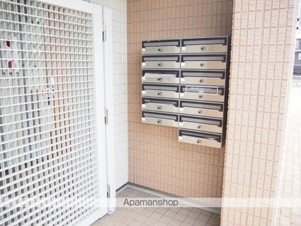 アケイシャ御舘[1R/33.3m2]の共用部2