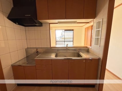 キングス・コート（ＫＩＮＧ’Ｓ　　ＣＯＡＴ）[2LDK/51.66m2]の内装2