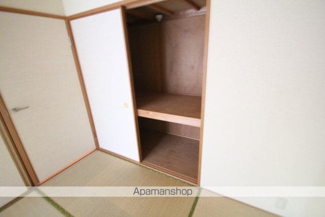 ボンヌ愛の内装写真