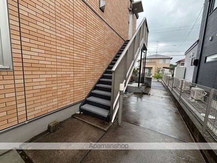 滋賀県野洲市永原[2LDK/53.98m2]のエントランス2