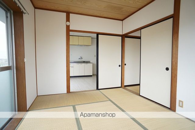 尾野スカイハイツ2の内装写真