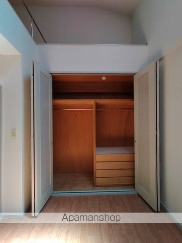 リフレカワニシの内装写真