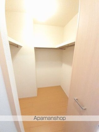 シャンモンターニュ　Ⅲ[1R/32.94m2]の収納