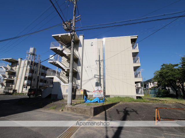 ビレッジハウス私部5号棟の外観写真