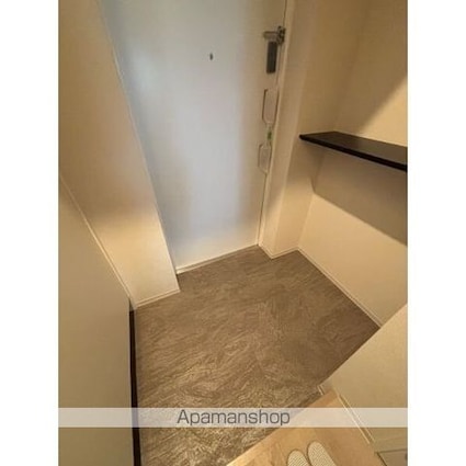 Ｔｈａｍｅｓ　ｇａｒｄｅｎ　ｐｌａｃｅ[1LDK/40.02m2]の玄関