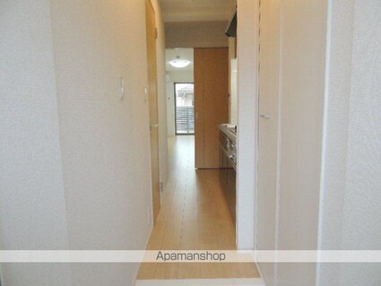 ヴィラドムス[1K/28.3m2]の玄関