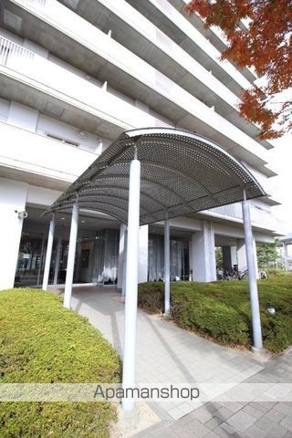 ファミールタワープラザ岡山イーストタワーの玄関写真