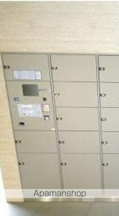 フェニックス新横濱クアトロ[2DK/44.16m2]のロビー3