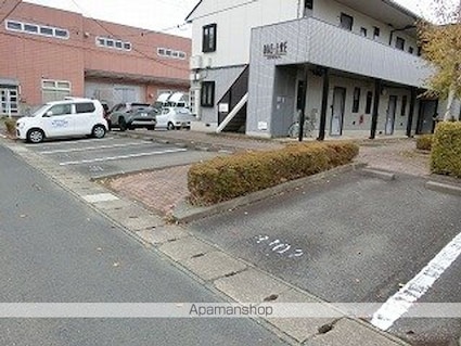 岩手県盛岡市上堂３丁目[1LDK/31.5m2]の駐車場2