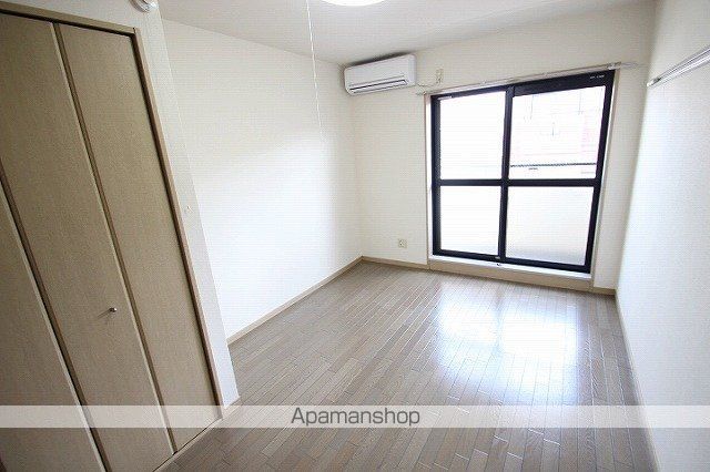 東武鉄道東上線 志木駅 徒歩8分 3階建 築27年の内装写真