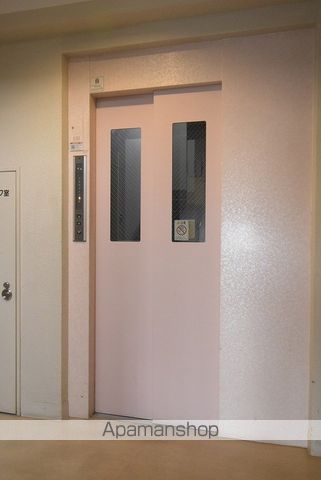 クレア西岡のその他写真