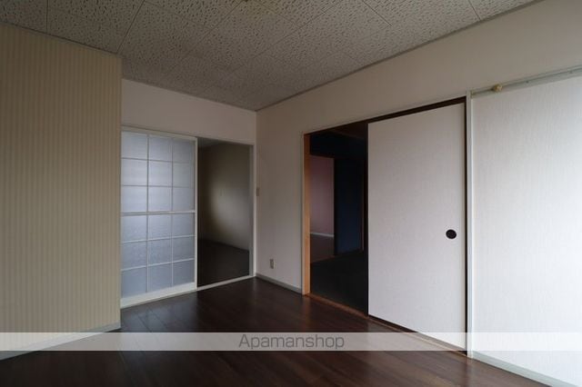 プレジール小野 F棟の内装写真