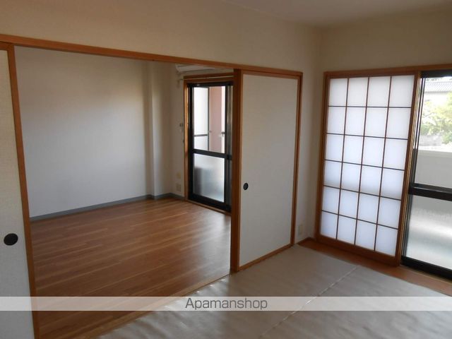 マンション菱花の内装写真